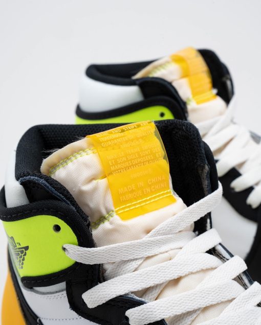 Air Jordan 1 Retro High “Volt Gold”