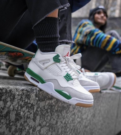 Air Jordan 4 Retro x Nike SB ‘Pine Green’