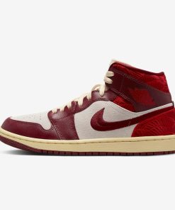 Air Jordan 1 Mid SE University Red