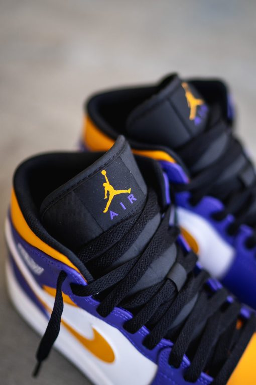 Air Jordan 1 Mid Lakers