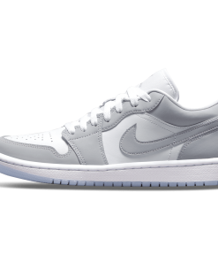 Air Jordan 1 Low Wmns ‘White Wolf Grey’