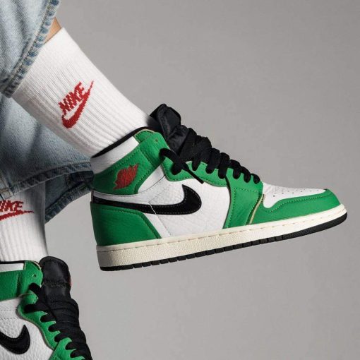 Air Jordan 1 Wmns Retro High OG ‘Lucky Green’