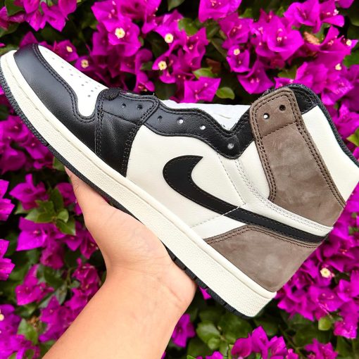 Air Jordan 1 High “Dark Mocha”