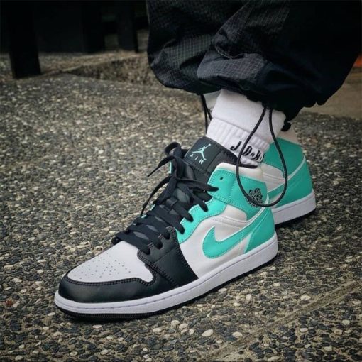 Air Jordan 1 Mid ‘Island Green’