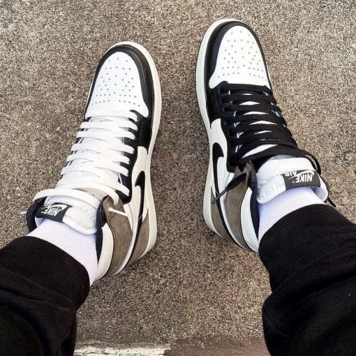 Air Jordan 1 High “Dark Mocha”