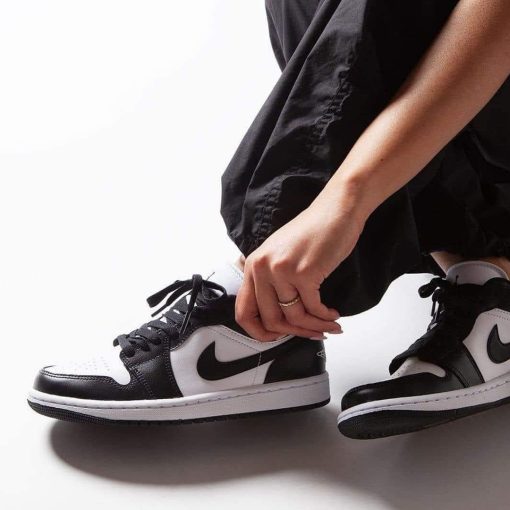 Air Jordan 1 Low Panda (2023)