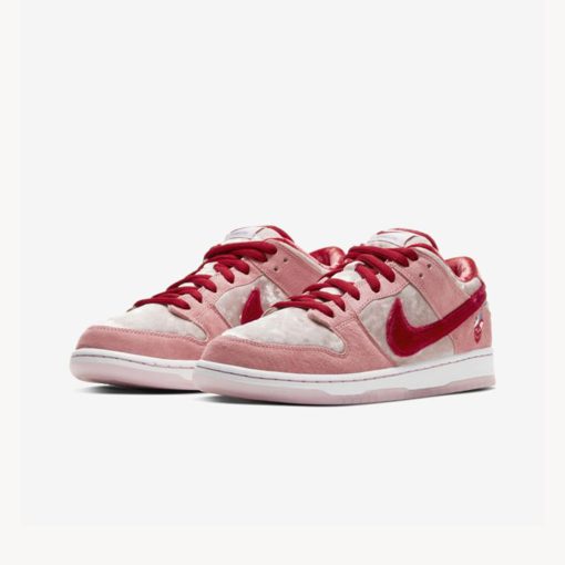 Nike SB Dunk Low Strangelove