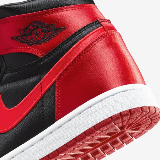 Air Jordan 1 High OG WMNS Satin Bred