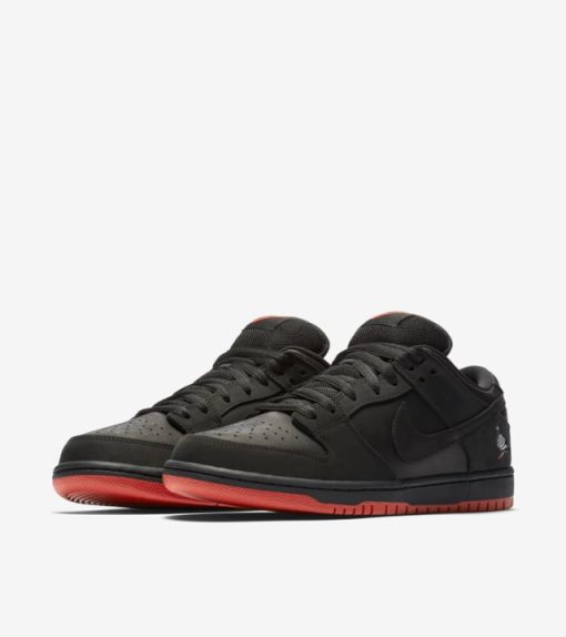 SB Dunk Low “Black Pigeon”