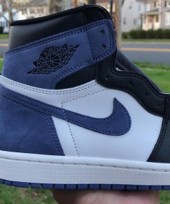 Air Jordan 1 Retro High OG “Blue Moon”