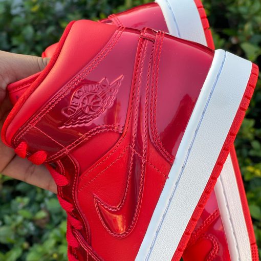 Air Jordan 1 Mid SE ‘University” Red Pomegranate