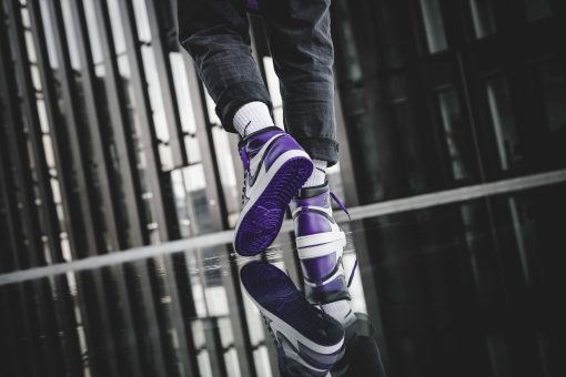 Air Jordan 1 Retro High OG Court Purple