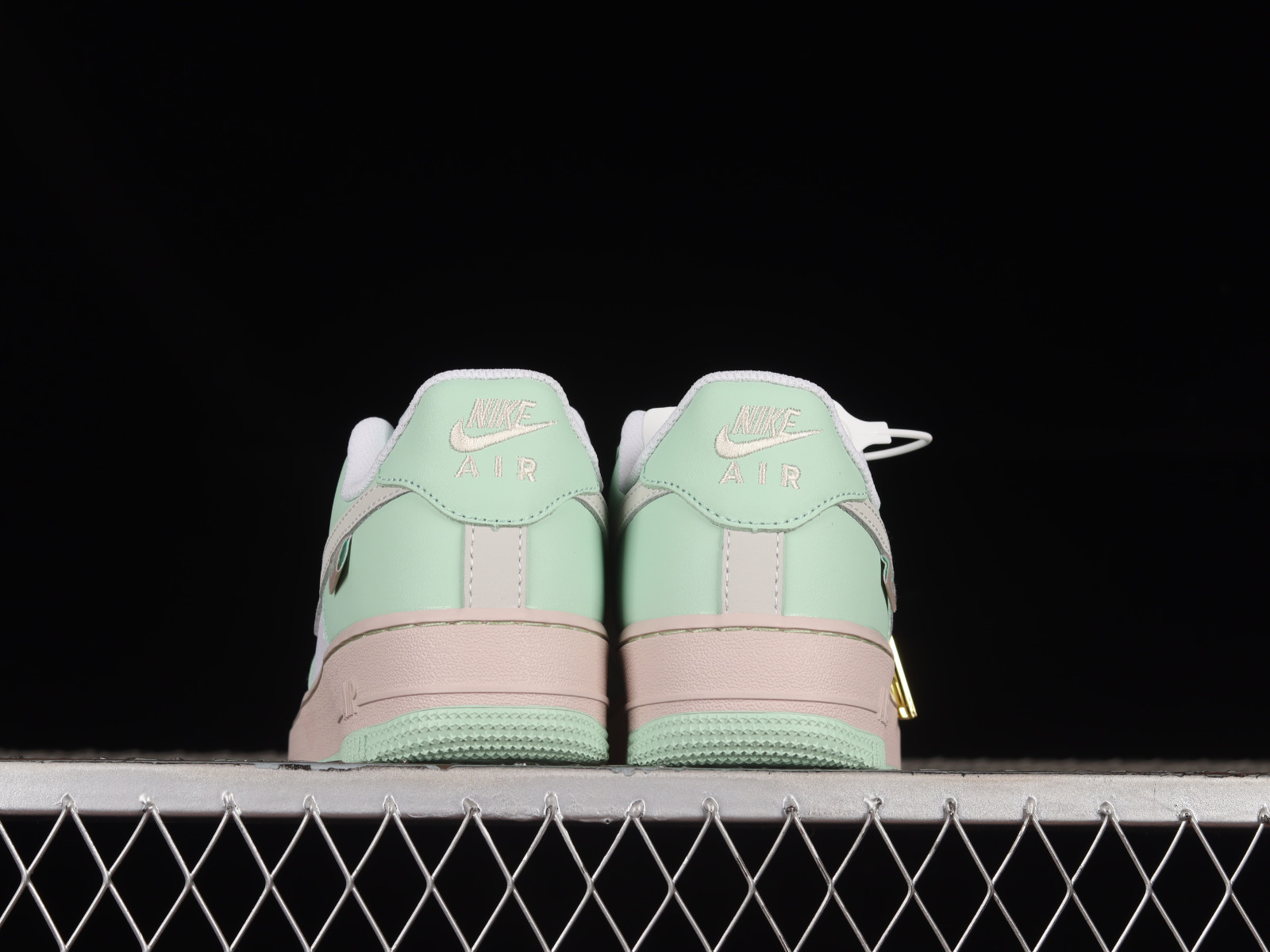 Air Force 1 07 Apple Green White Pink Metallic Gold Air Force 1 07 Apple Green White Pink Metallic Gold