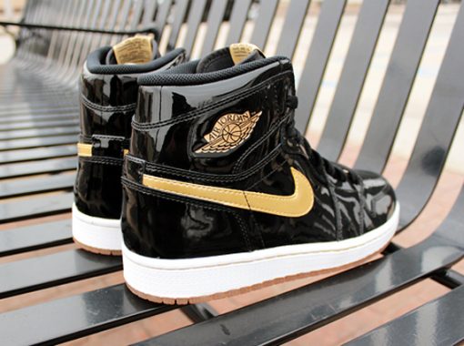 Jordan 1 Retro Black Metallic Gold (2013)