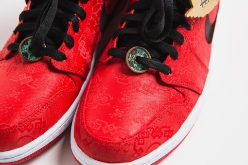 Air Jordan 1 Mid Appears in Vivid Red