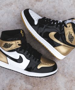 Air Jordan 1 Retro High Gold “Top 3”