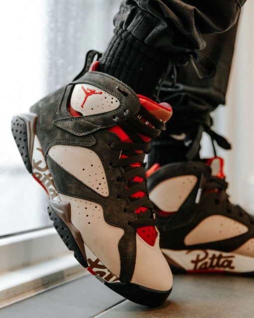 Air Jordan 7 Retro x Patta