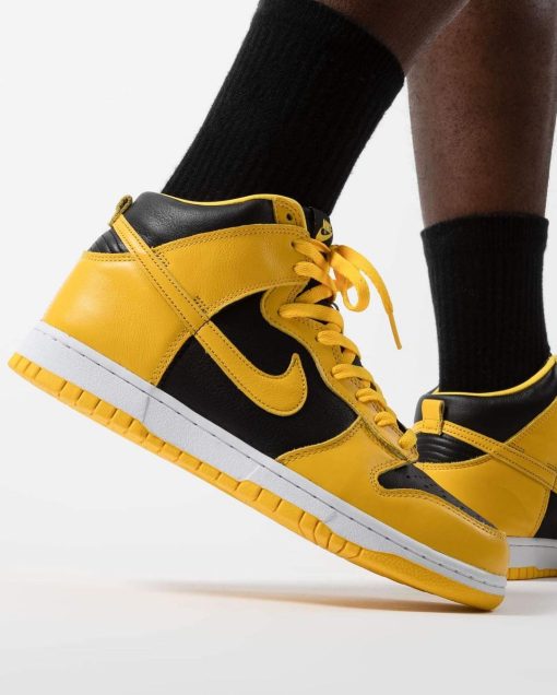 Nike Dunk High SP ‘Varsity Maize’