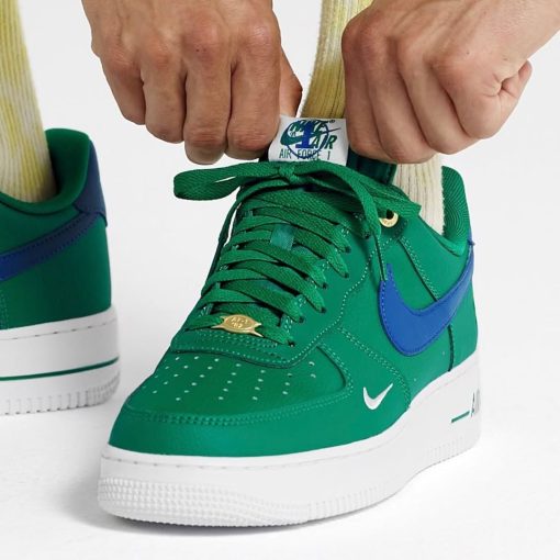 Air Force 1 Low “Malachite – Green”