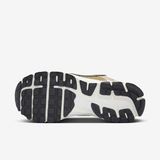 Nike Zoom Vomero 5 ‘GOLD CHAIN’