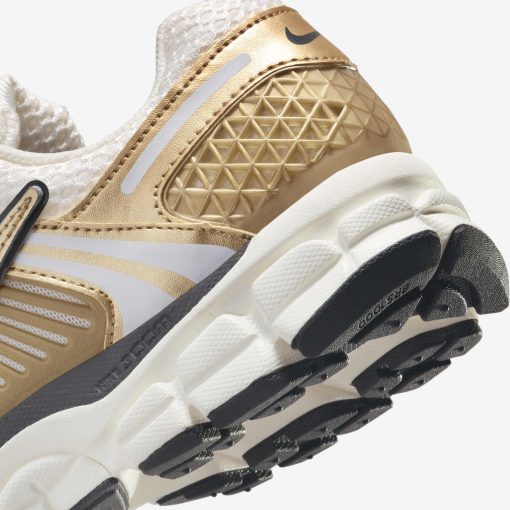 Nike Zoom Vomero 5 ‘GOLD CHAIN’