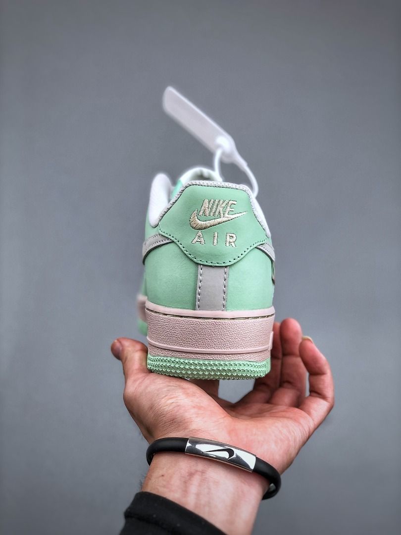 Air Force 1’07 Low Green Apple