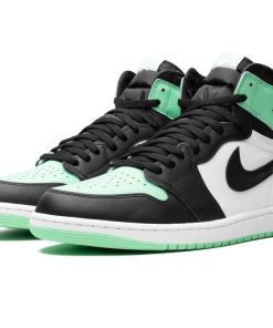 Air Jordan 1 Retro High OG “Green Glow”